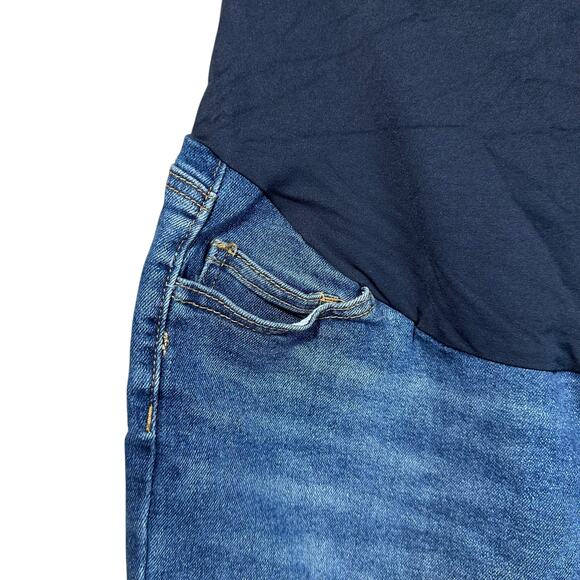 Time and Tru Maternity Denim Cuffed Frayed Bermuda Shorts Full Belly Band M 8-10 - Picture 3 of 8